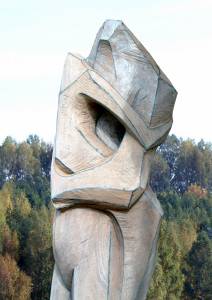 MUTTER MIT KIND<br><br>1st International Sculpture Symposium<br>Penza/ Russland